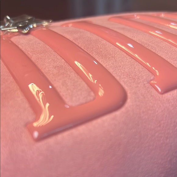 Dior Pink Pouch - Picture 3 of 8